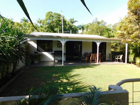 Riverbend Cottage Cabin - Little Heaven - Accommodation BNB 2