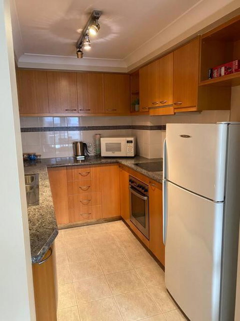 RIVERSIDE CITY VIEW PARKING NETFLIX WIFI WINE FREE - Accommodation BNB 2