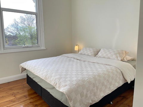 Riverside Hotel - Accommodation BNB 0