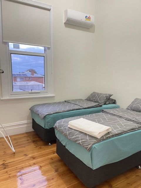 Riverside Hotel - Accommodation BNB 1