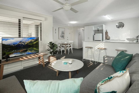 Riverside Location, Noosa Sound - Accommodation BNB 1