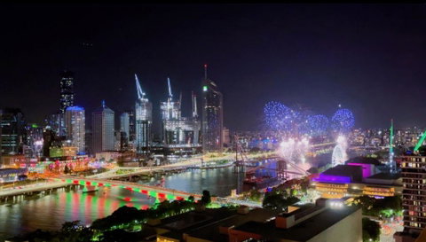 Riverview Haven Prime Spot For NY Fireworks - Accommodation BNB 2