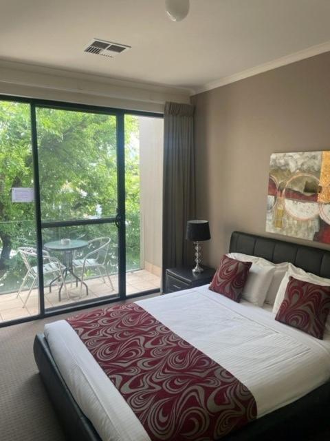 RNR Sturt Holiday Home - Accommodation BNB 0