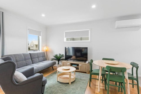 Rockpool Escape - A Coastal Refresh Near The Marina - Accommodation BNB 1