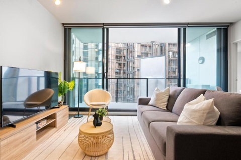 Rooftop Pool 2BR Apt At Marvel Stadium With Free Parking - Accommodation BNB 1