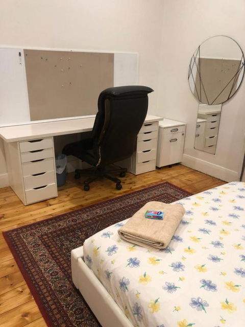 Room Near Caulfield Racecourse - Accommodation BNB 1