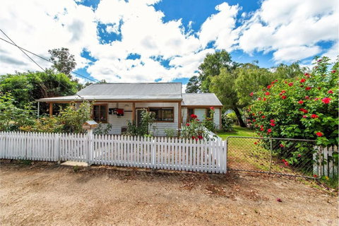 Rose Cottage Nannup - Accommodation BNB 0