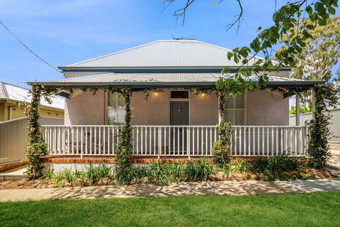 RoseBerne Cottage - Accommodation BNB 0