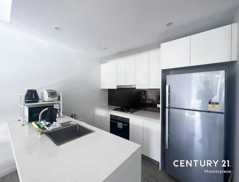 Rosebery Comfort 2BR Apt Near CBD - Accommodation BNB 2