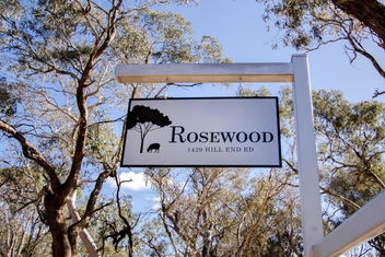 Rosewood Cottage with Accommodation BNB