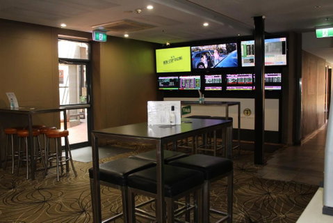 Royal Hotel Orange - Accommodation BNB 2