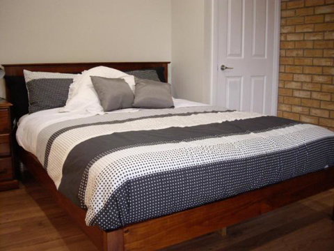Ruby Rose - Accommodation BNB 2