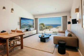 Rumi On Louth with Accommodation BNB