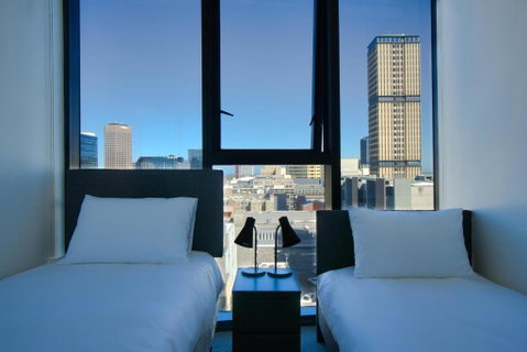 Rundle Retreat - 2BR Apartment With Stunning Views - Accommodation BNB 2