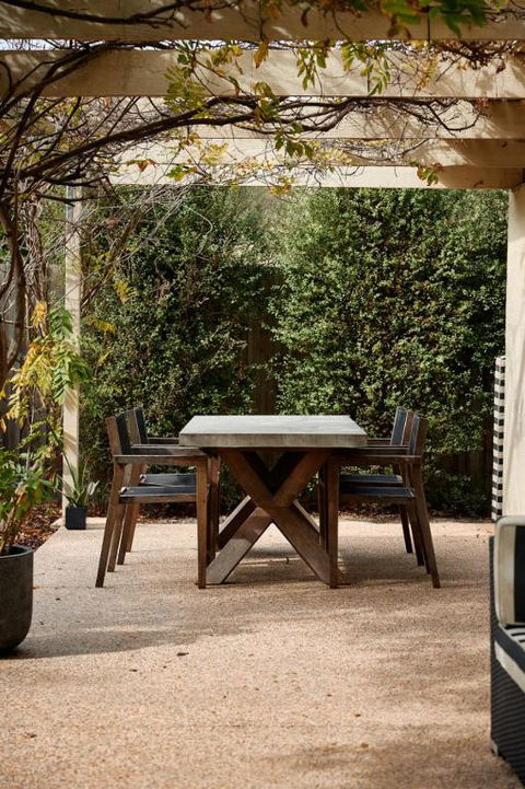 Salt Air Hideaway With Lush Backyard - Accommodation BNB 1