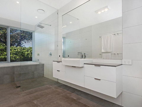 Saltwater Lodge - Accommodation BNB 3