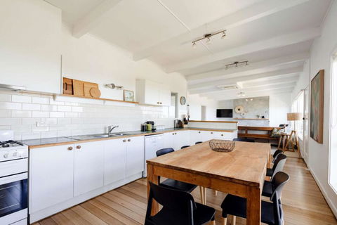 Saltwater Terrace With Panoramic Ocean Views - Accommodation BNB 3