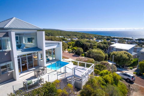 Salty Kiss I Private Properties - Accommodation BNB 0