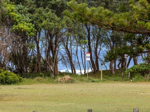 Salty Kisses On Marine Parade - Accommodation BNB 1