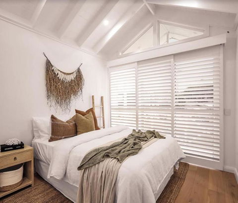 SALTY PALMS On HENLEY -THREE - Accommodation BNB 0