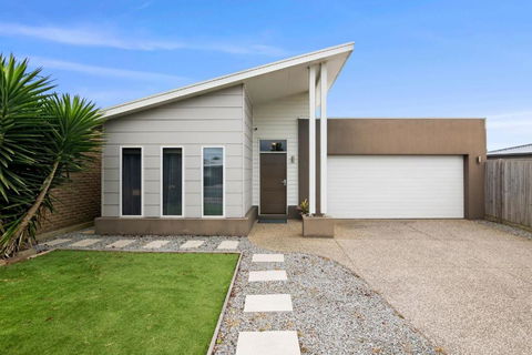 Salty Sage Beach House - Accommodation BNB 3