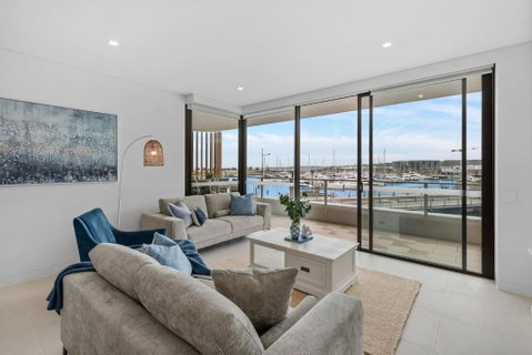 Sailview Escape - A Tranquil Marina Hideaway - Accommodation BNB 0
