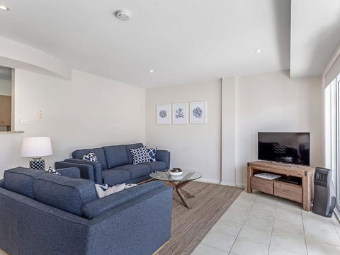 Sandcastles 7 8 Ala Moana Way - Accommodation BNB 3