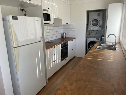 Sandpebbles 1 Pebbly Beach - Accommodation BNB 1