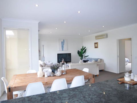 Sandpiper 3 - Close To Town And Beach - Accommodation BNB 0