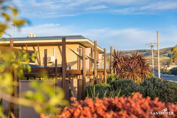 Sandpiper Motel Apollo Bay with Accommodation BNB