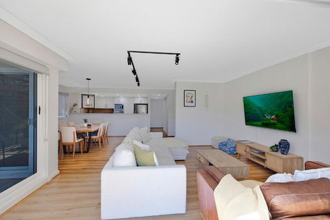 Sandy Cove Apartment The Entrance 8 - Accommodation BNB 2