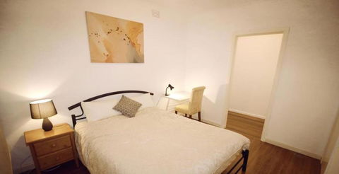 Sunny House - Melbourne Airport Home - Accommodation BNB 0