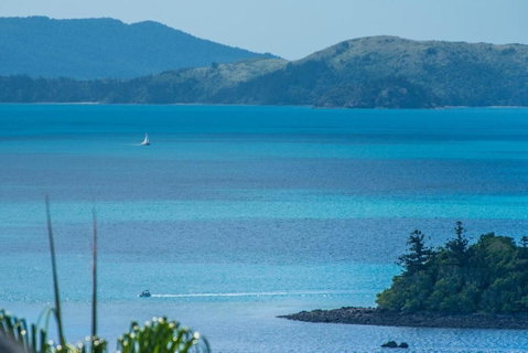 Sunset Waters 15 & Free Buggy- Hamilton Island - Accommodation BNB 3