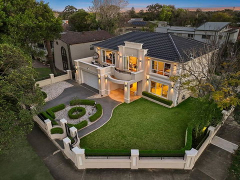 Sydney Strathfield 4 Bed Luxury House With Pool - Accommodation BNB 0
