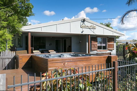 Beachside Cottages - Accommodation BNB 1