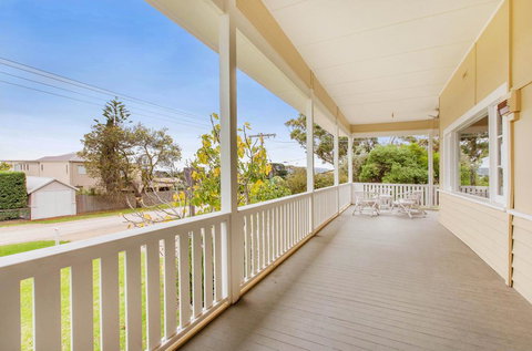 BEACHSIDE GETAWAY - DROMANA - Accommodation BNB 3