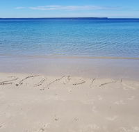 Beachside Husky - Waterfront - Accommodation BNB