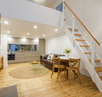 Beachside luxury loft apartment - Accommodation BNB