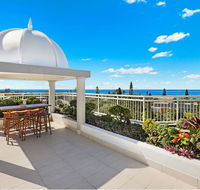 Beachside Resort Kawana Waters - Accommodation BNB