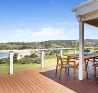Beachview - walking track straight down to the beach - Accommodation BNB