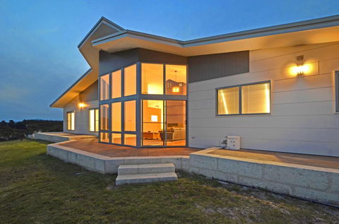Beaufortia Views - Accommodation BNB 3