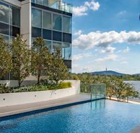 Beautiful Modern Lake View Apartment - Accommodation BNB