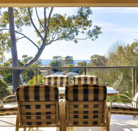 Bellima Beach House' 9 Jackson Close - huge duplex with air con and fabulous views - Accommodation BNB