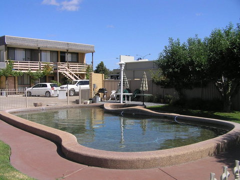 Belltower Motor Inn - Accommodation BNB 3