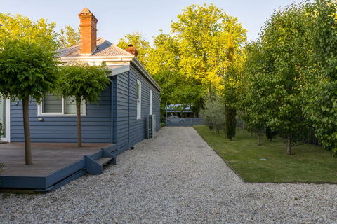 Belmont At Beechworth 2 Bedrooms, 2 Bathrooms, 2 Couples - Accommodation BNB 3