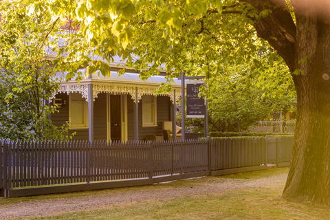 Belmont At Beechworth 2 Bedrooms, 2 Bathrooms, 2 Couples - Accommodation BNB 0