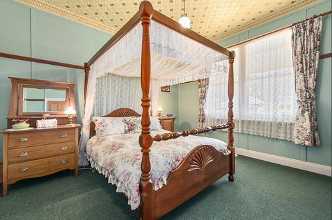 Benvenuti, To Comstock Cottage - Accommodation BNB 3