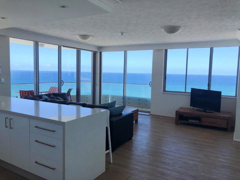 Berkeley On The Beach - Accommodation BNB 3