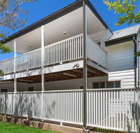 Blake Loft on Manning - 500 metres to two beaches - Accommodation BNB