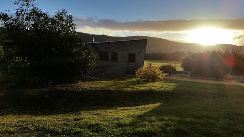 Blaze Rock Retreat - Accommodation BNB 1